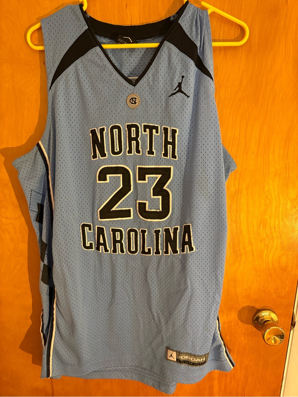 Michael Jordan North Carolina jersey size Large